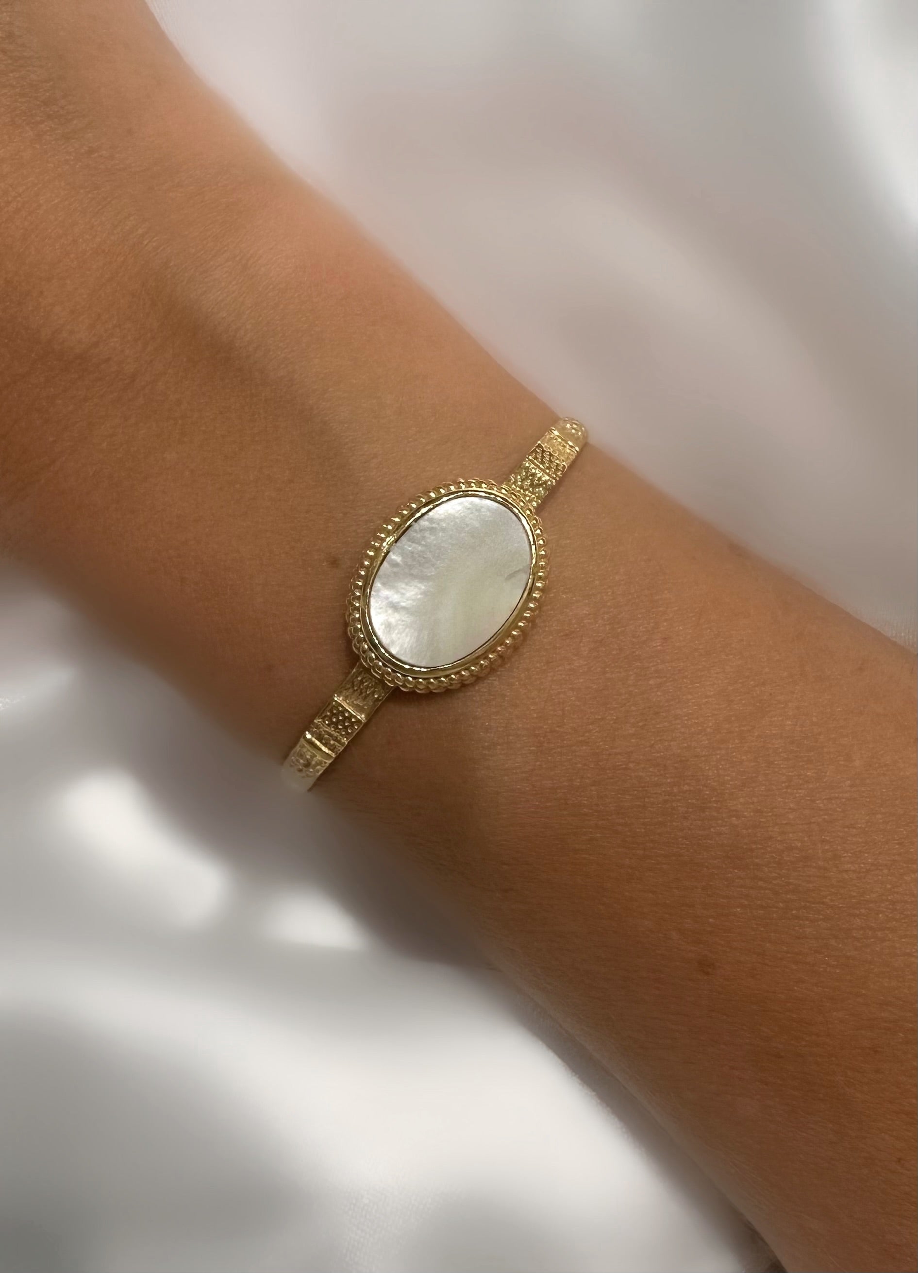 Salma Bracelet (Mother of Pearl) (RBJ*)